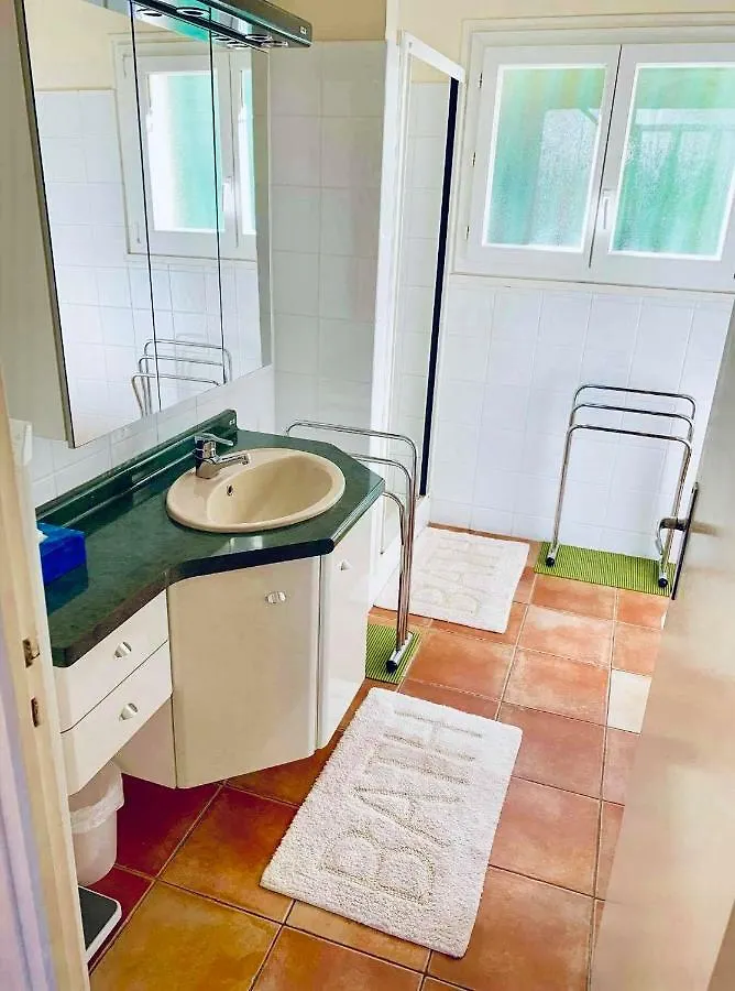 Villa Cavalaire Sur Mer 0*, קבלייר-סור-מר